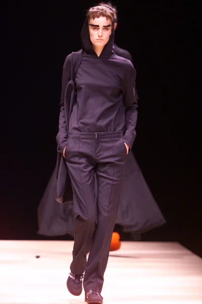 Look 40